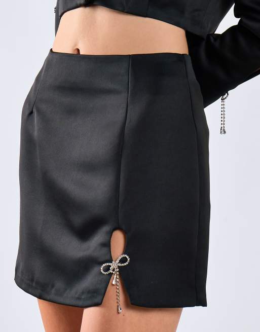 Glamorous Diamante bow mini skirt in black sateen, 4 of 4