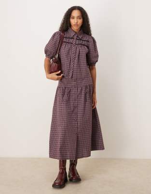 Glamorous Glamorous drop waist maxi skirt in burgundy black white check co-ord-Multi