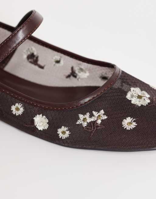 Glamorous embroidered mesh ballet flats in brown, 4 of 4