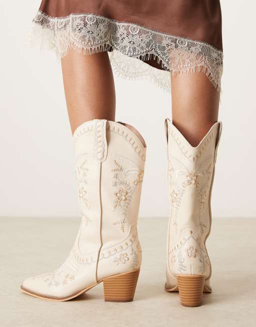 Glamorous embroidered western knee boots in cream, 3 of 4
