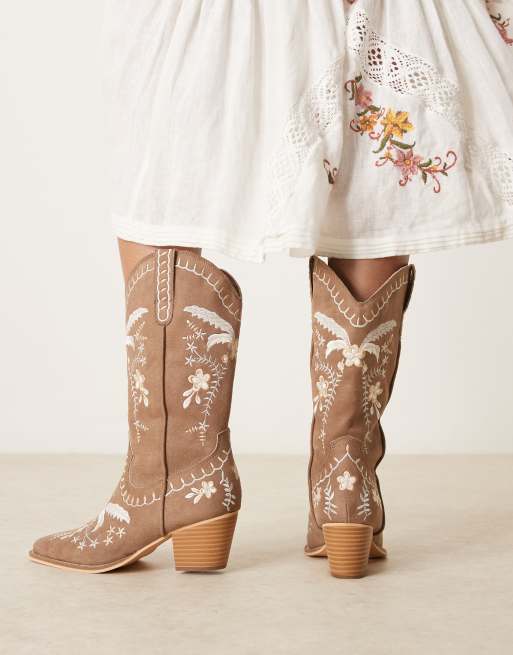Glamorous embroidered western knee boots in tan, 4 of 4