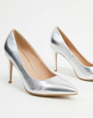 escarpin argenté ouvert