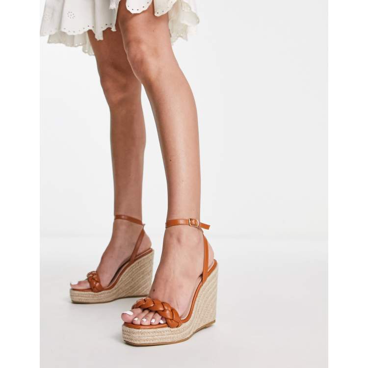 Glamorous espadrille wedge heeled sandals in gold