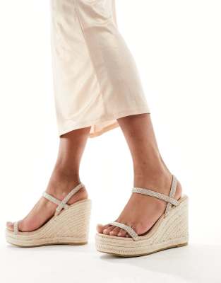 Glamorous - Espadrilles-Sandalen in Silber mit Strassbesatz und Keilabsatz