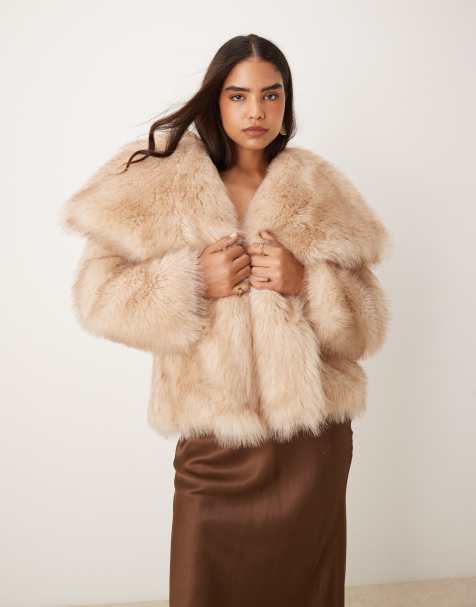 Glamorous Faux fur coat in light sand - view 1