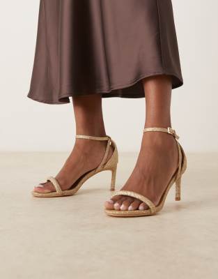 Glamorous - Filigrane Sandaletten in glitzerndem Gold-Goldfarben