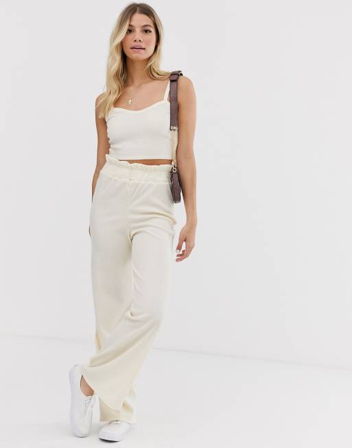 Glamorous – Finstickat set med vida byxor och linne med smala axelband, 3 av 3