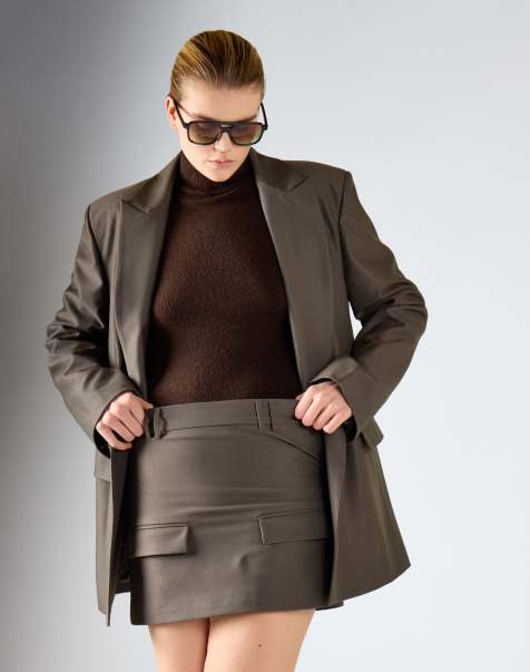 Glamorous Flap-pocket mini skirt in khaki