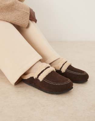 Glamorous - Flauschige Mules zum Hineinschlüpfen in Espresso-Brown