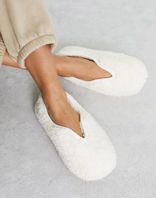 Glamorous cream fluffy slipper boots in cream - ASOS Price Checker
