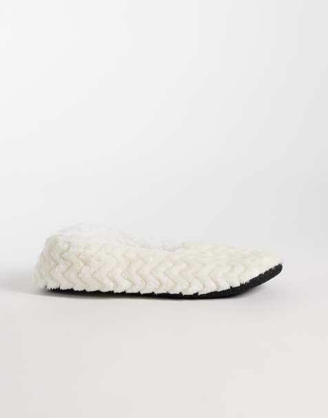 Glamorous fluffy slippers in cream - view 1
