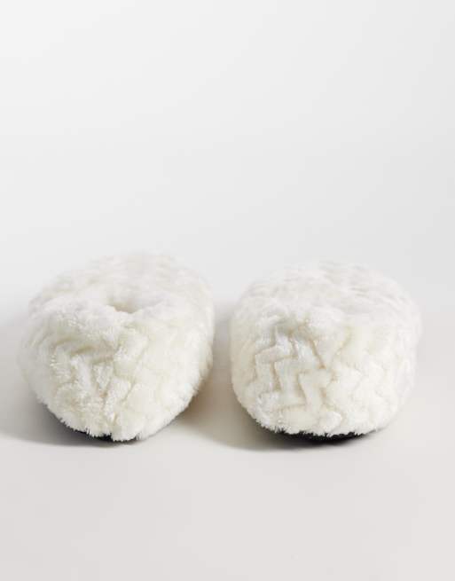 Glamorous fluffy slippers in cream, 3 of 4