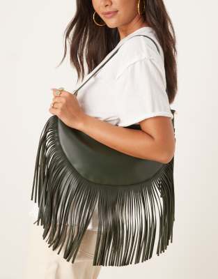 Glamorous Glamorous fringed slouchy shoulder bag in olive-Black