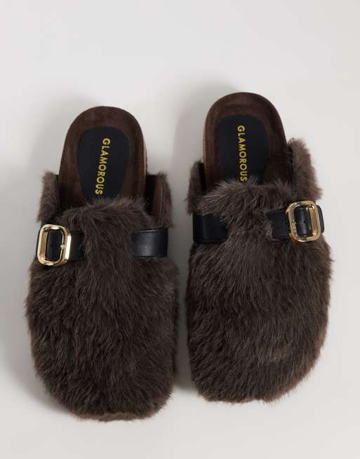 Glamorous furry clogs with buckle in chocolate, 2 of 4