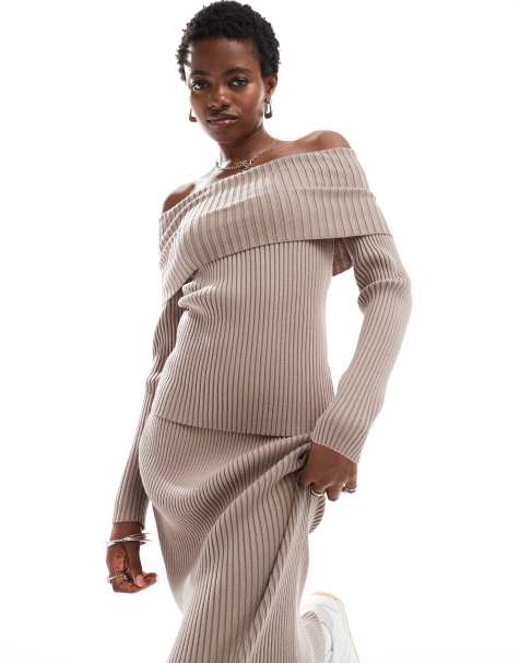 Glamorous - Geribbelde gebreide trui met blote schouders in taupe, deel van co-ord set - view 1