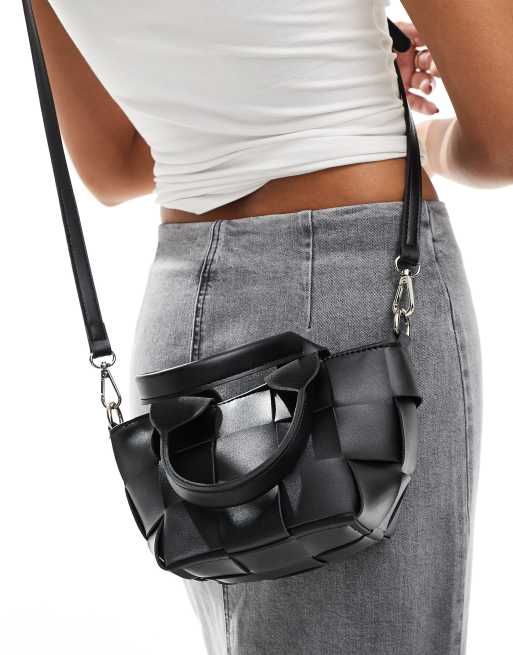 Glamorous – Gewebte Beuteltasche in Schwarz mit Schulterriemen, 2 von 4