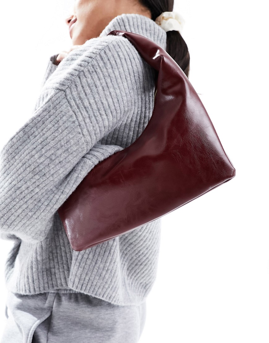 grab shoulder bag in dark red