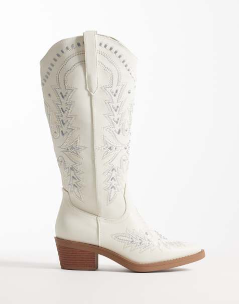 Glamorous – Gräddvita, knähöga cowboyboots med broderi - view 1