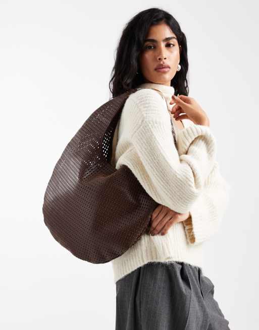 Glamorous – Große, gewebte Schultertasche in Braun mit goldfarbenem Metallbesatz, 3 von 4