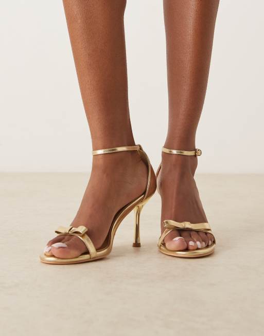 Glamorous - Guldfarvede minimalistiske sandaler med sløjfedetaljer, 4 af 4