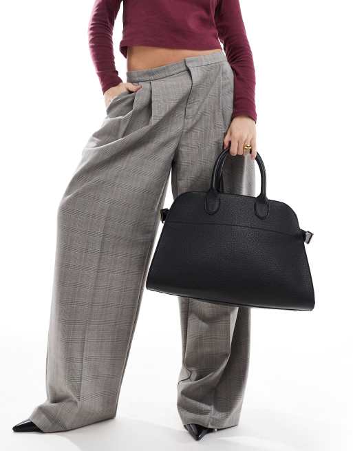 Glamorous handheld large tote bag in black 
