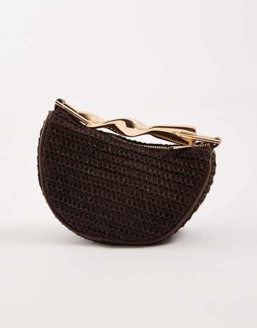 Glamorous – Henkeltasche aus gewebtem Raffiabast in Braun mit goldenem Metallhenkel, 2 von 4