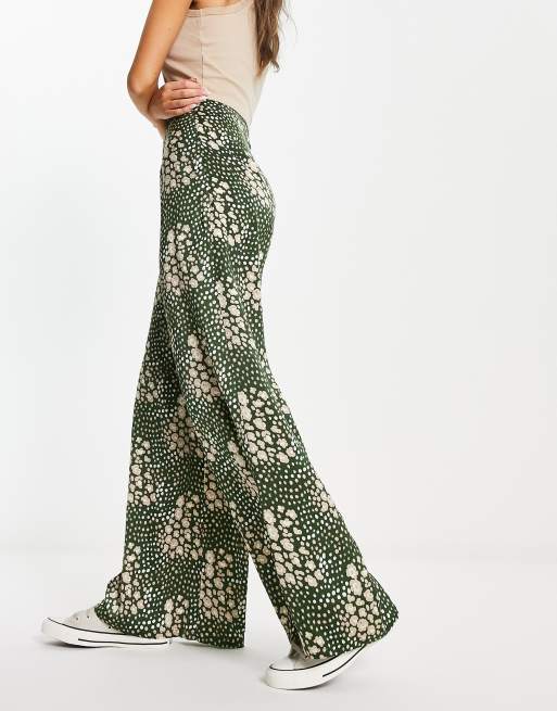 Glamorous high rise wide leg pants in green leopard