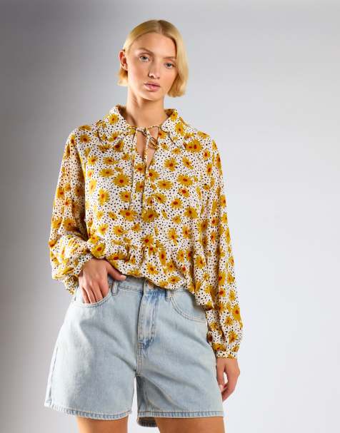 Glamorous High waist rigid denim short in light vintage wash - view 1