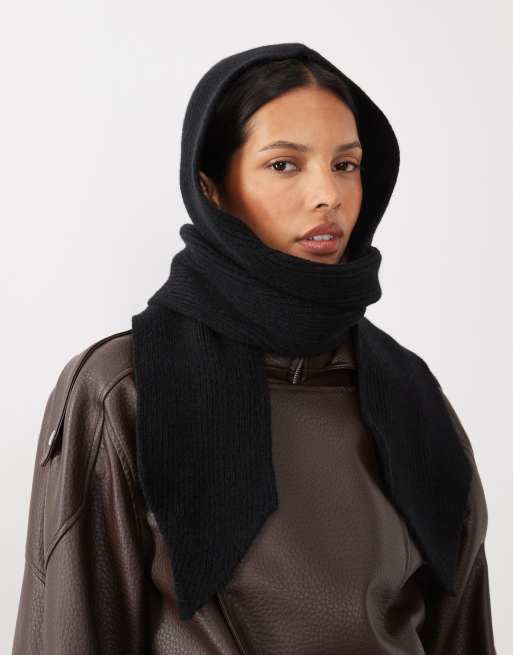 Glamorous hooded triangle scarf in black, 3 of 3