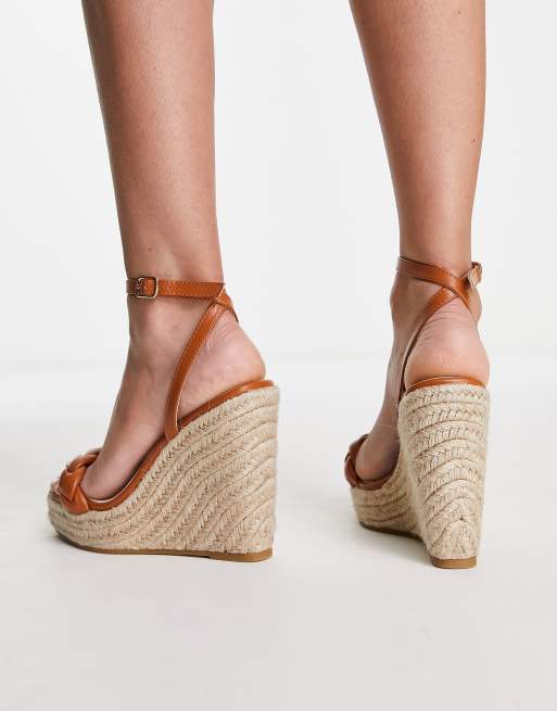 Glamorous – Jasnobrązowe sandały espadryle na obcasie i koturnie, 2 z 4