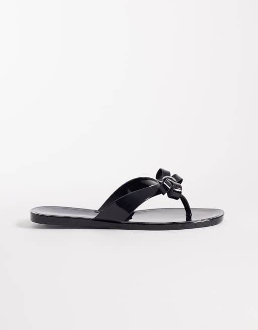 Glamorous – Jelly-Zehenstegsandalen in Schwarz mit Schleife, 2 von 4