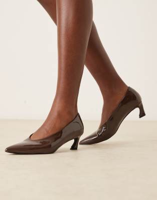  kitten heel court shoes in chocolate patent
