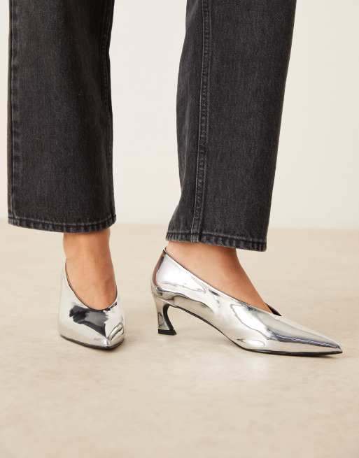 Glamorous kitten heel court shoes in silver, 3 of 4