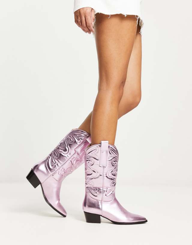 Glamorous knee western boots in pink metallic