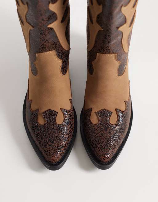 Glamorous – Kniehohe Westernstiefel in Schwarz und Hellbraun, 2 von 4