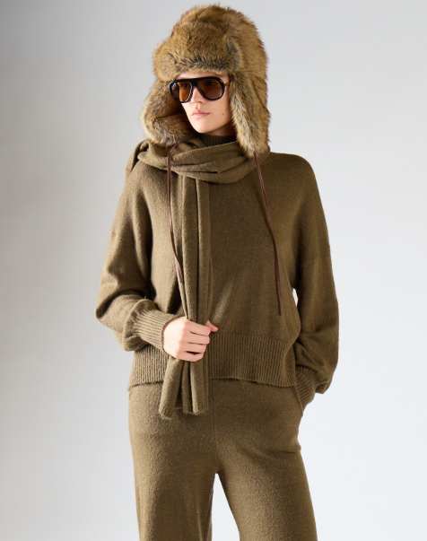 Glamorous Knitted jumper with scarf in moss green