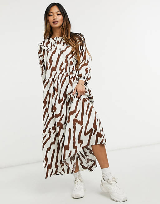 Glamorous – Lång tigermönstrad smockklänning med panelsydd kjol och bred skjortkrage