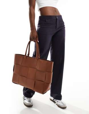 Glamorous large woven tote bag in tan-Brown