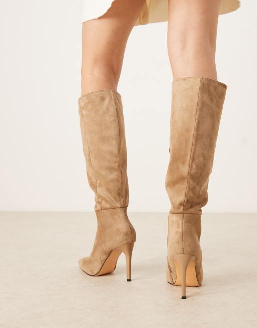 Glamorous – Ljusbruna, knähöga boots med spetsig tå i mockaimitation, 3 av 4