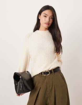 Glamorous - Lockerer Oversize-Strickpullover in Ecru-Weiß