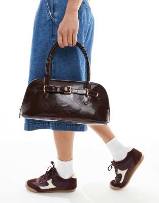 long shoulder bag with belt detail in burgundy-Red