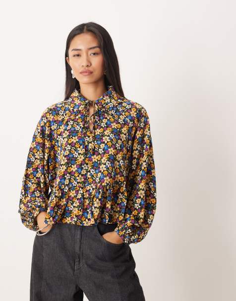 Glamorous Long sleeve blouses in dark floral - view 1