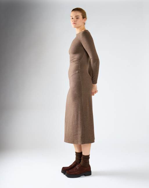 Glamorous Long sleeve bodycon midi dress in brown rib, 4 of 4