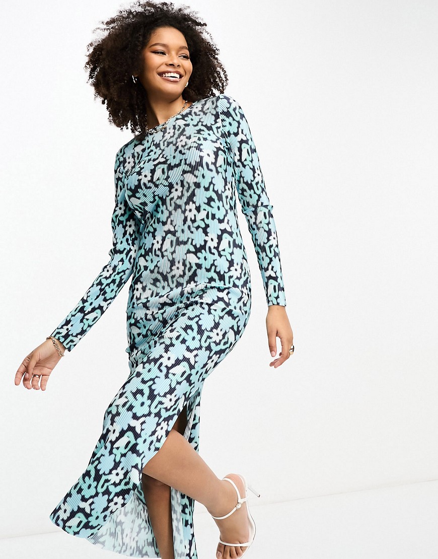 Glamorous long sleeve maxi dress in blue floral plisse