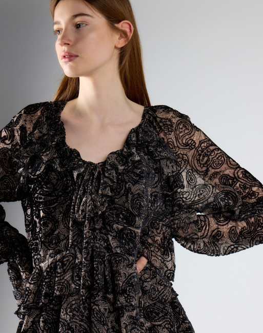 Glamorous Long sleeve mini dress in black paisley devore, 3 of 4
