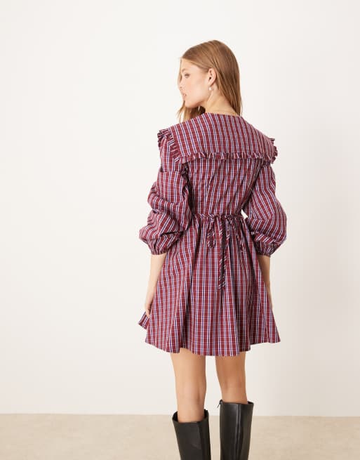 Glamorous long sleeve mini smock dress with dramatic collar in red blue plaid, 3 of 4