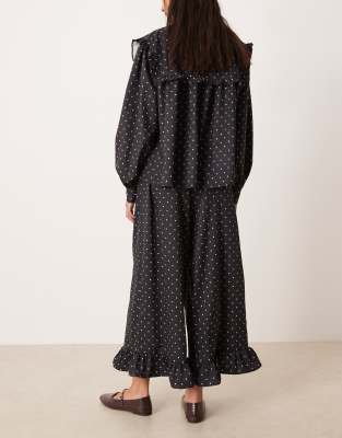 Glamorous Low Rise Pull-on Ruffle Pants In Black