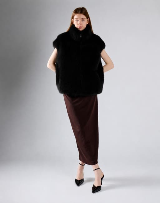 Glamorous Luxe faux fur gilet in black, 2 of 4