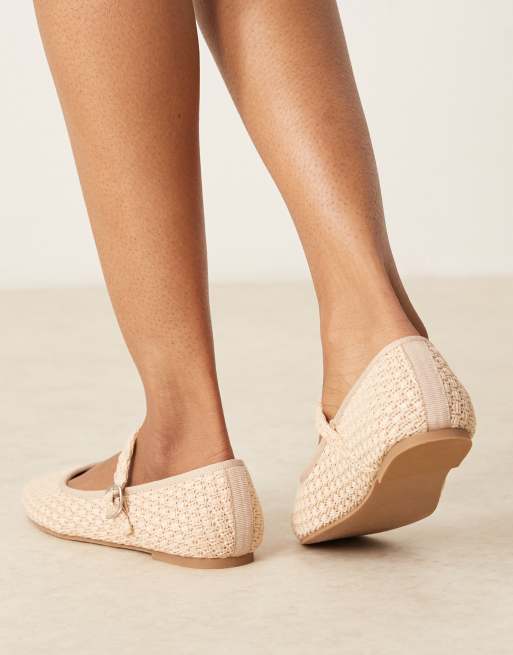 Glamorous mary jane ballet flats in raffia