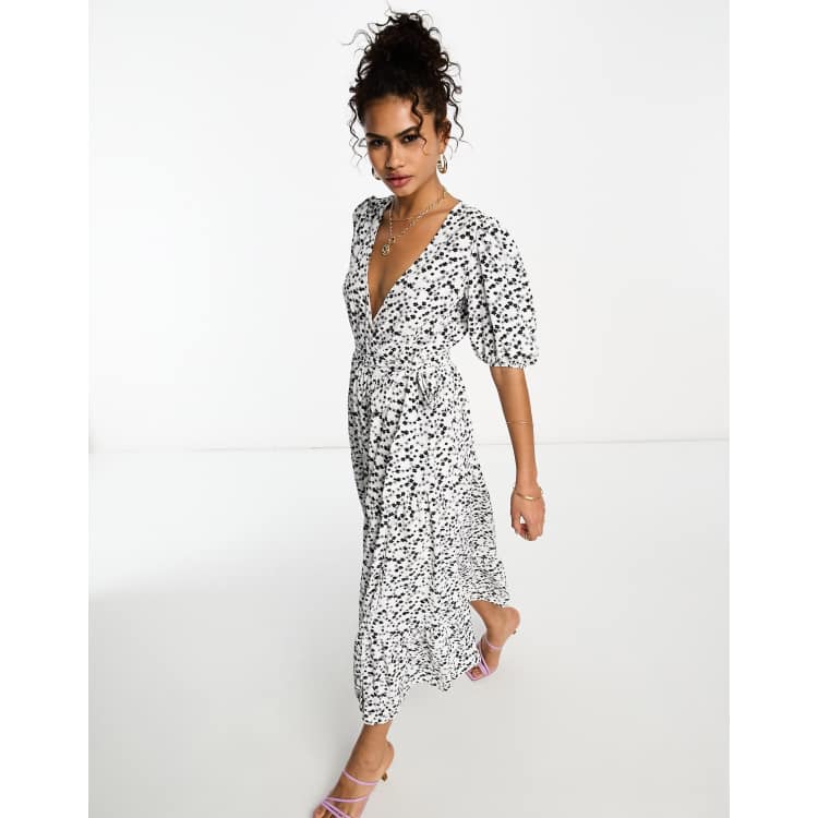 Glamorous Maxi jurk met korte mouwen gestrikte taille overslag en fijne print in zwart en wit ASOS